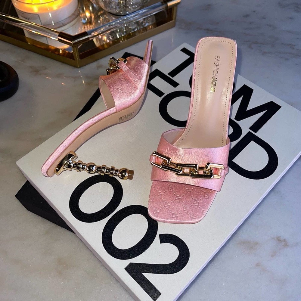 New Fashion Nova Keep It Sweet Heeled Mules in Pink Womens 10 NWOT